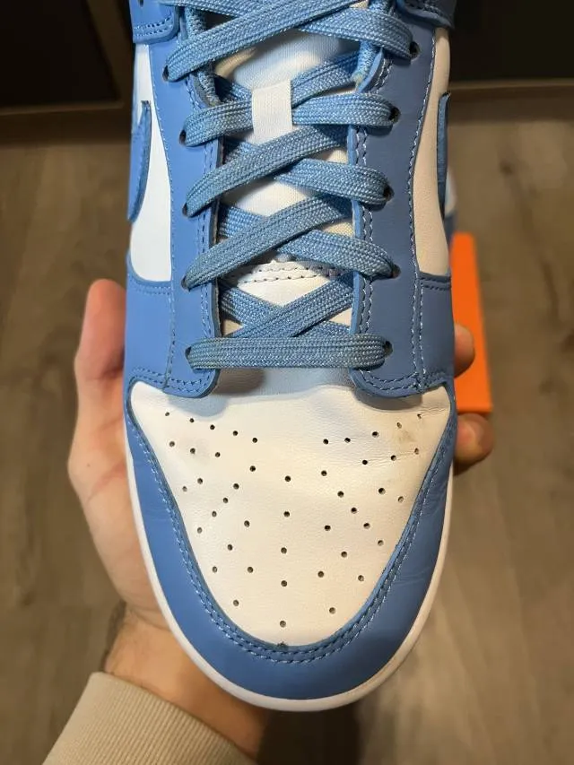 Nike dunk low unc university blue